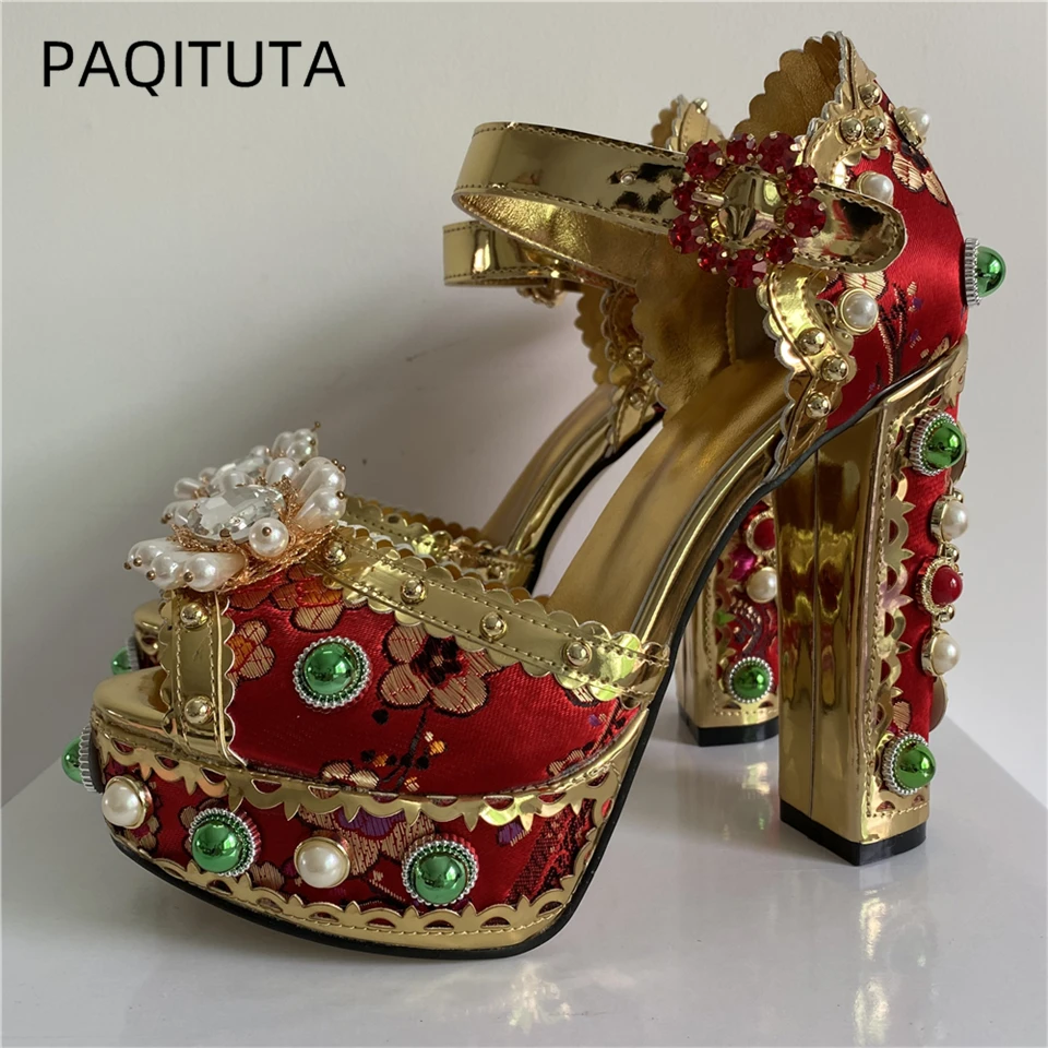 Luxury Diamond Rivet Wedding Shoes Woman Embroidery Satin High Platform Chunky Heel Crystal Rhinestone Sandals Women
Luxury Diamond Rivet Wedding Shoes Woman Embroidery Satin High Platform Chunky Heel Crystal Rhinestone Sandals Women