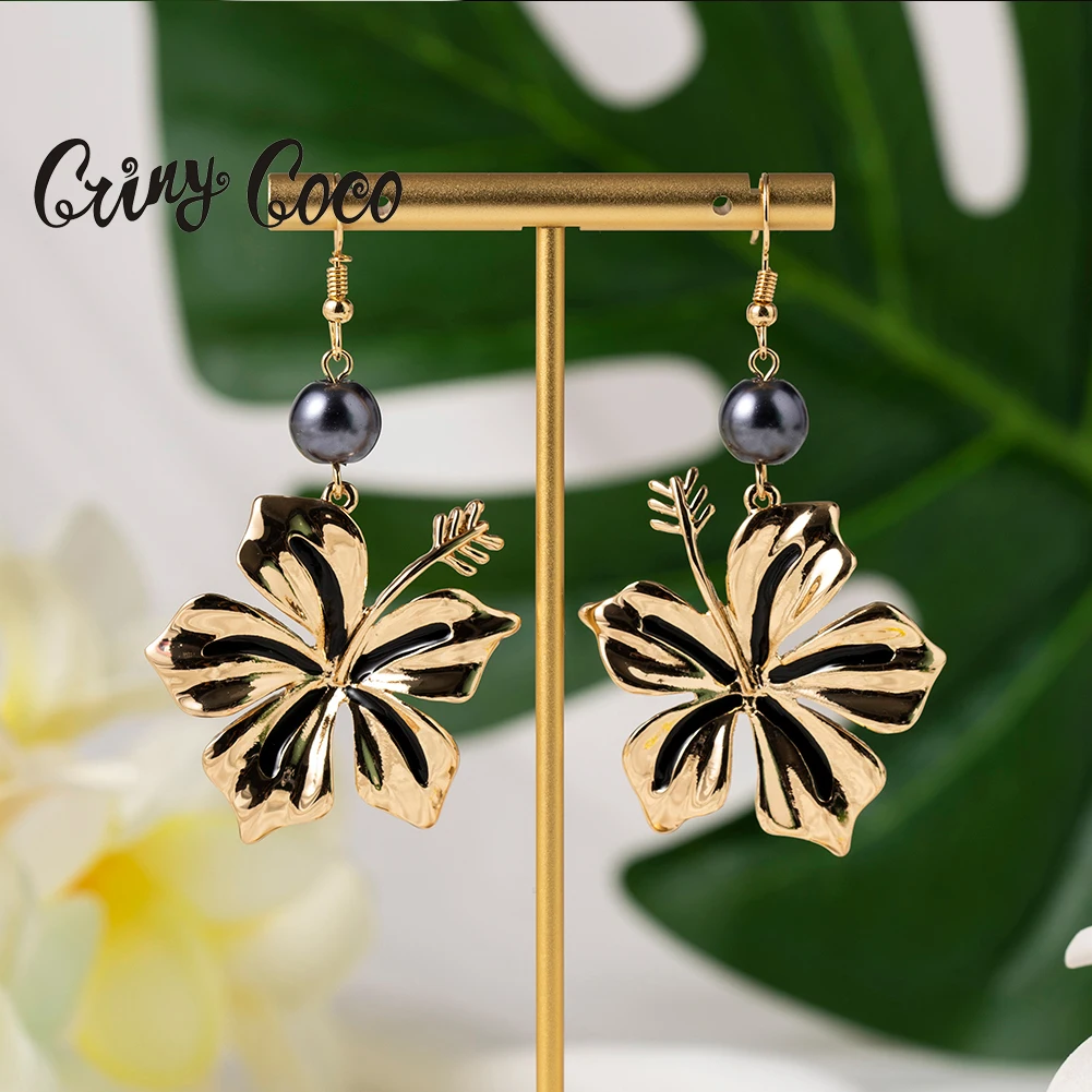 Cring Coco 2021 Polynesian Earrings Jewelry Hawaiian Wholesale Gold Flower Earring Charm Drop Hangling Earrings for Women Girls
Cring Coco 2021 Polynesian Earrings Jewelry Hawaiian Wholesale Gold Flower Earring Charm Drop Hangling Earrings for Women Girls
