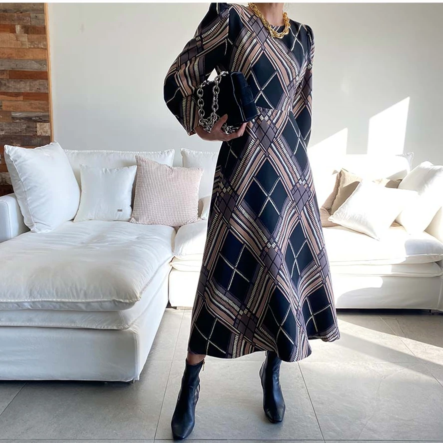 Vintage Full Sleeve Lace-up Women Dress O-neck Plaid Print Patchwork Slim Waist Female A-line Dress 2021 Spring Dres
Vintage Full Sleeve Lace-up Women Dress O-neck Plaid Print Patchwork Slim Waist Female A-line Dress 2021 Spring Dres