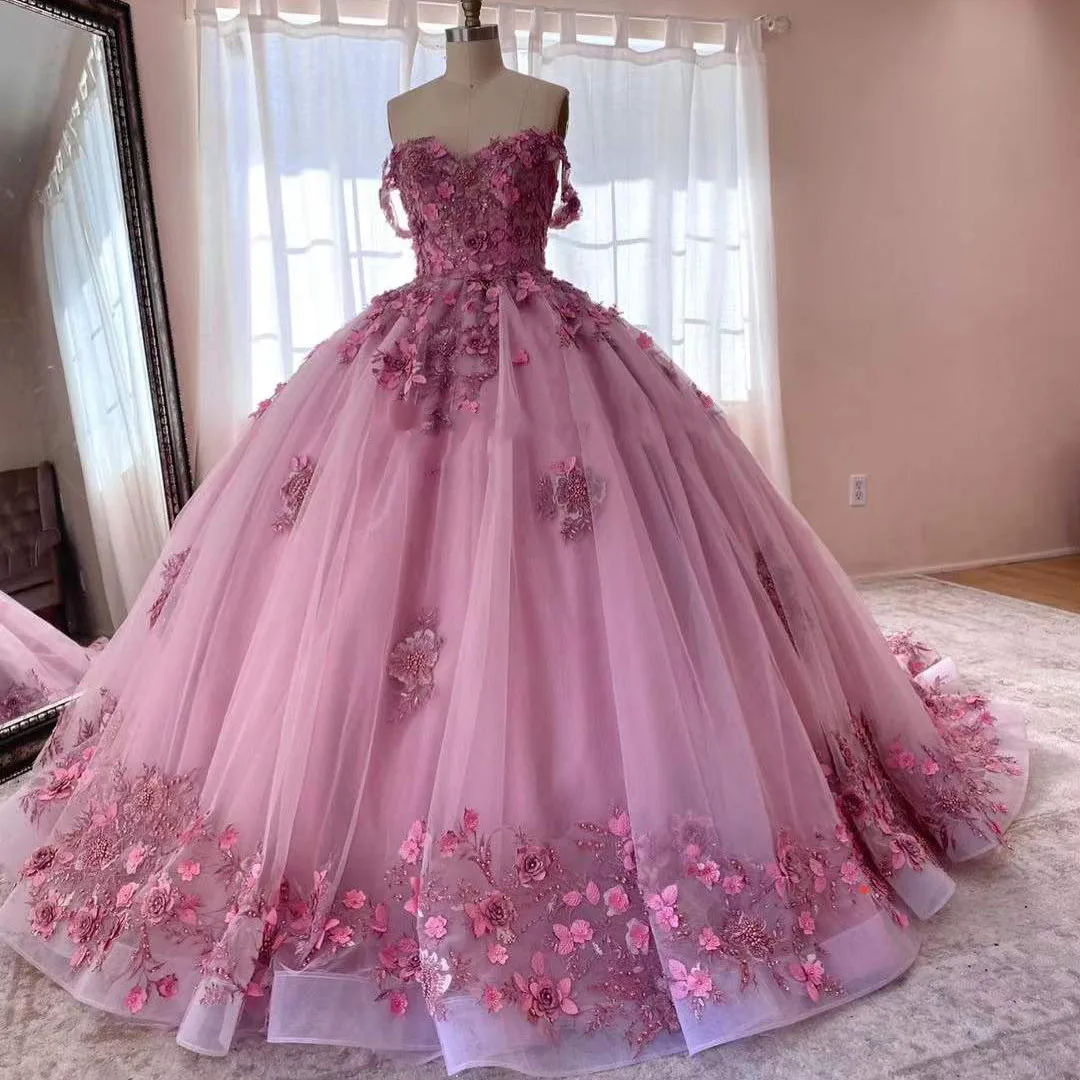 New Pink Quinceanera Dresses 3D Appliques Beading Sequin Sweetheart Handmade Flower Ball Gowns Vestidos De 15 Años 
New Pink Quinceanera Dresses 3D Appliques Beading Sequin Sweetheart Handmade Flower Ball Gowns Vestidos De 15 Años