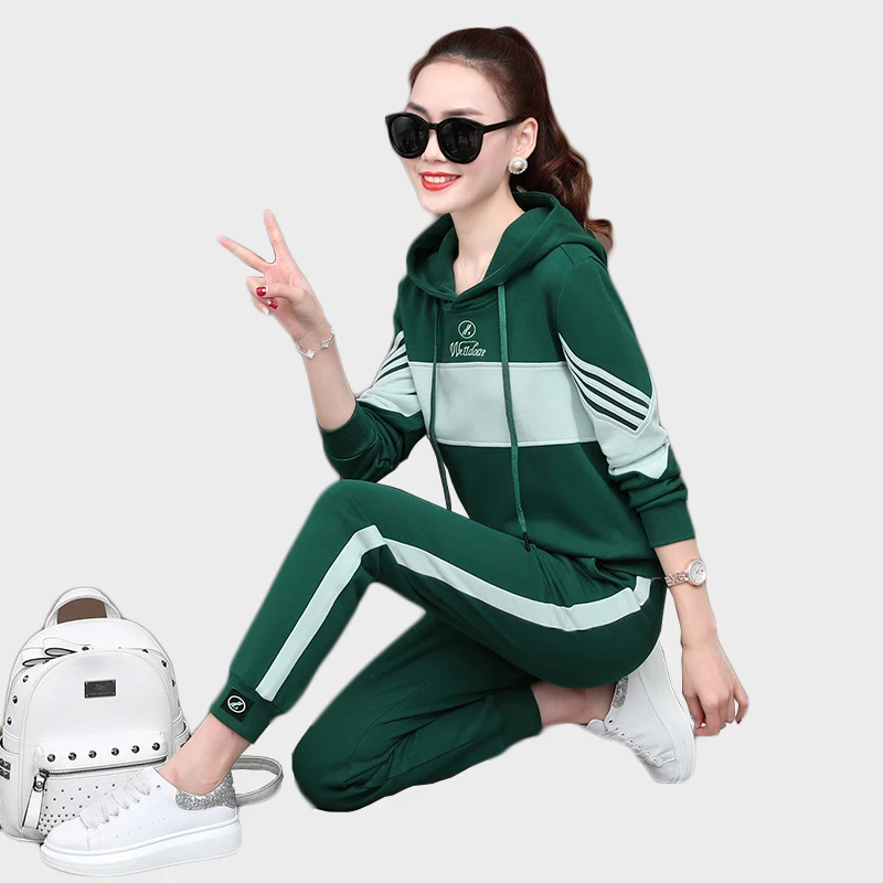 Женский спортивный костюм с капюшоном, повседневный комплект из двух предметов, топ и штаны от кутюр, весна-осень 212
Женский спортивный костюм с капюшоном, повседневный комплект из двух предметов, топ и штаны от кутюр, весна-осень 212