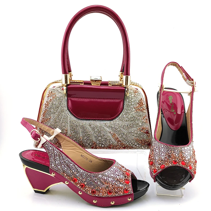 Nigerian Women Sandals Shoes and Bag Set Magenta Color African Party Pumps Designer Shoes Handbag MD016 Height 7.5cm
Nigerian Women Sandals Shoes and Bag Set Magenta Color African Party Pumps Designer Shoes Handbag MD016 Height 7.5cm