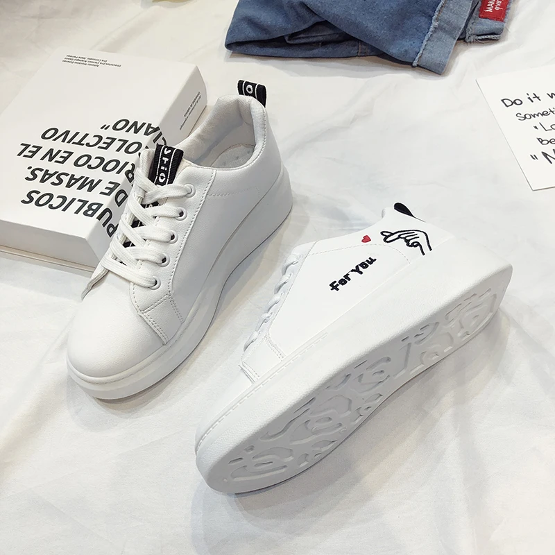 2019 Women Casual Shoes Summer Spring Fashion Embroidery Finger Heart Shape Breathable Lace-Up Sneakers Air Mesh Shoes Woman
2019 Women Casual Shoes Summer Spring Fashion Embroidery Finger Heart Shape Breathable Lace-Up Sneakers Air Mesh Shoes Woman