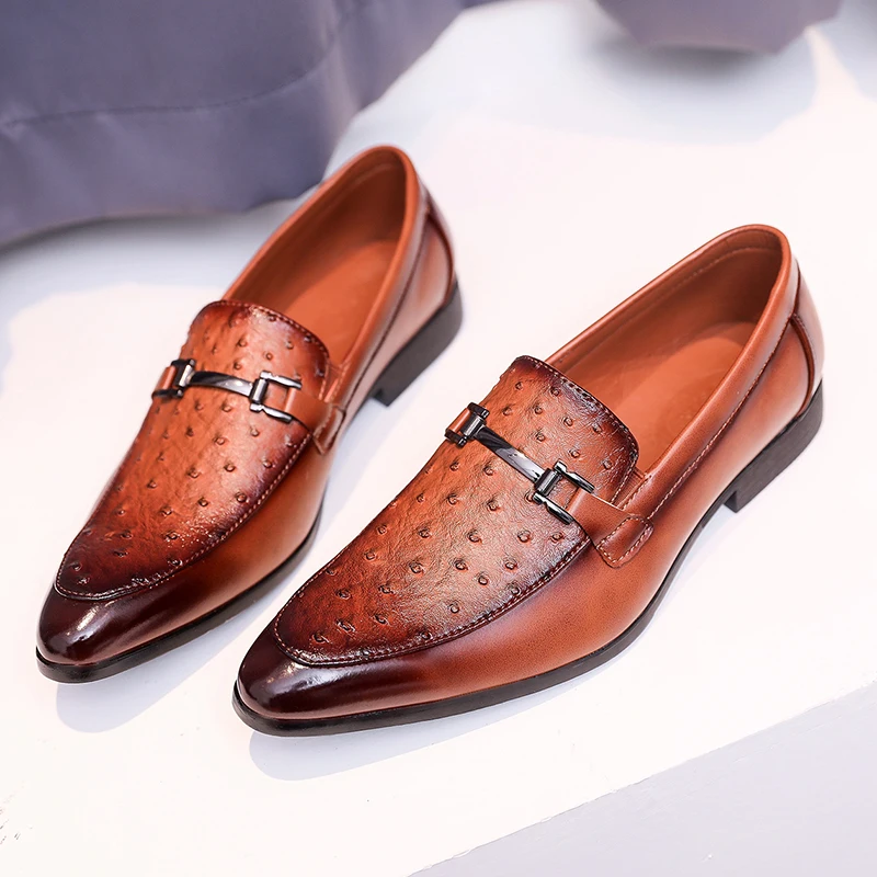 New Luxury Designer Men's Pointed Leather Oxford Flats Fashion Casual Shoes British Gentleman Wedding Dress Prom Party Footwear
New Luxury Designer Men's Pointed Leather Oxford Flats Fashion Casual Shoes British Gentleman Wedding Dress Prom Party Footwear