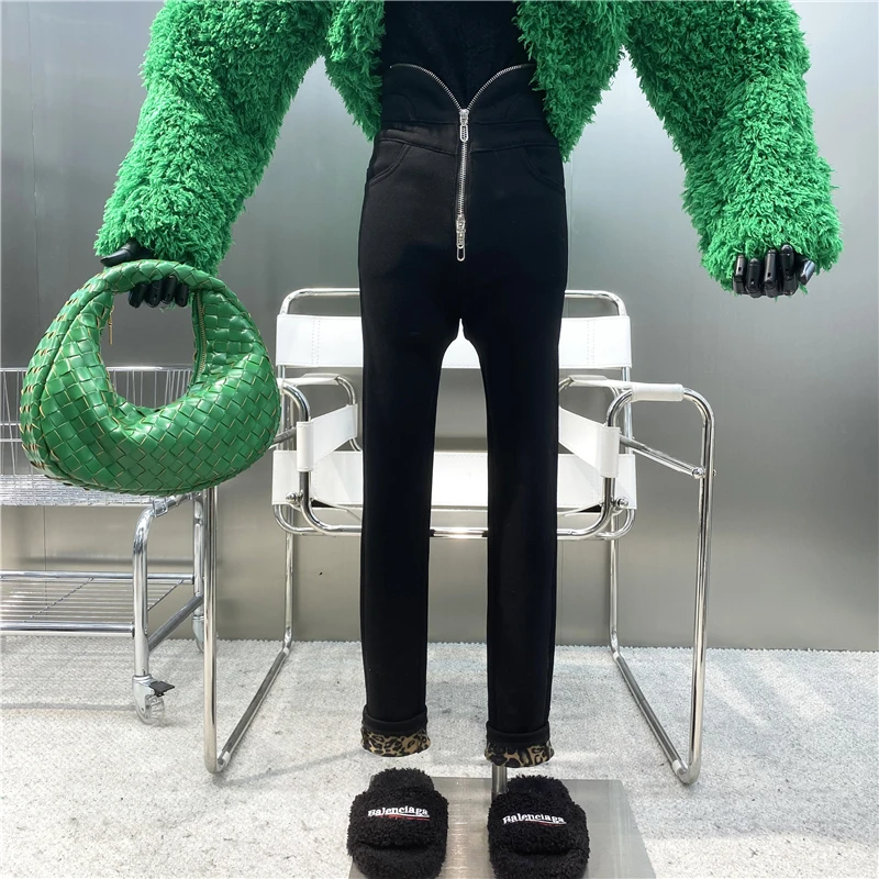 New Brand Original Design Plush And Thicken! Zipper Tight Thin Pencil Pants Elastic Outside Leopard Edge Cropped Pants Leggings
New Brand Original Design Plush And Thicken! Zipper Tight Thin Pencil Pants Elastic Outside Leopard Edge Cropped Pants Leggings
