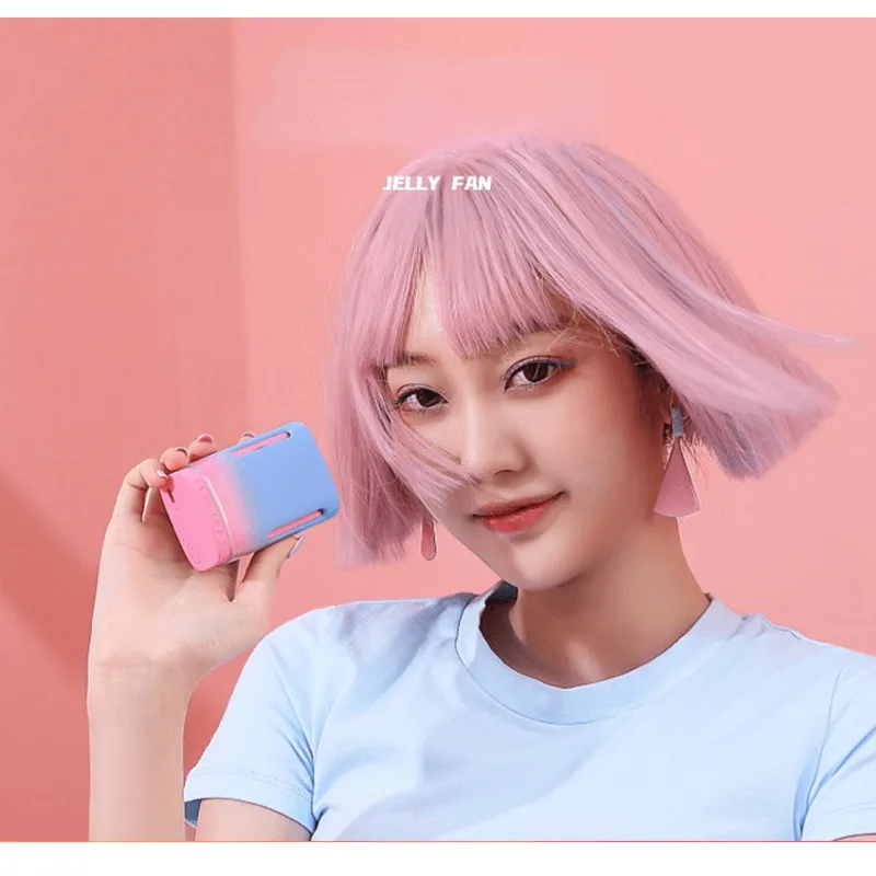 2021 new jelly neck hanging fan Mini handheld outdoor convenient USB charging lazy neck hanging fan 
2021 new jelly neck hanging fan Mini handheld outdoor convenient USB charging lazy neck hanging fan