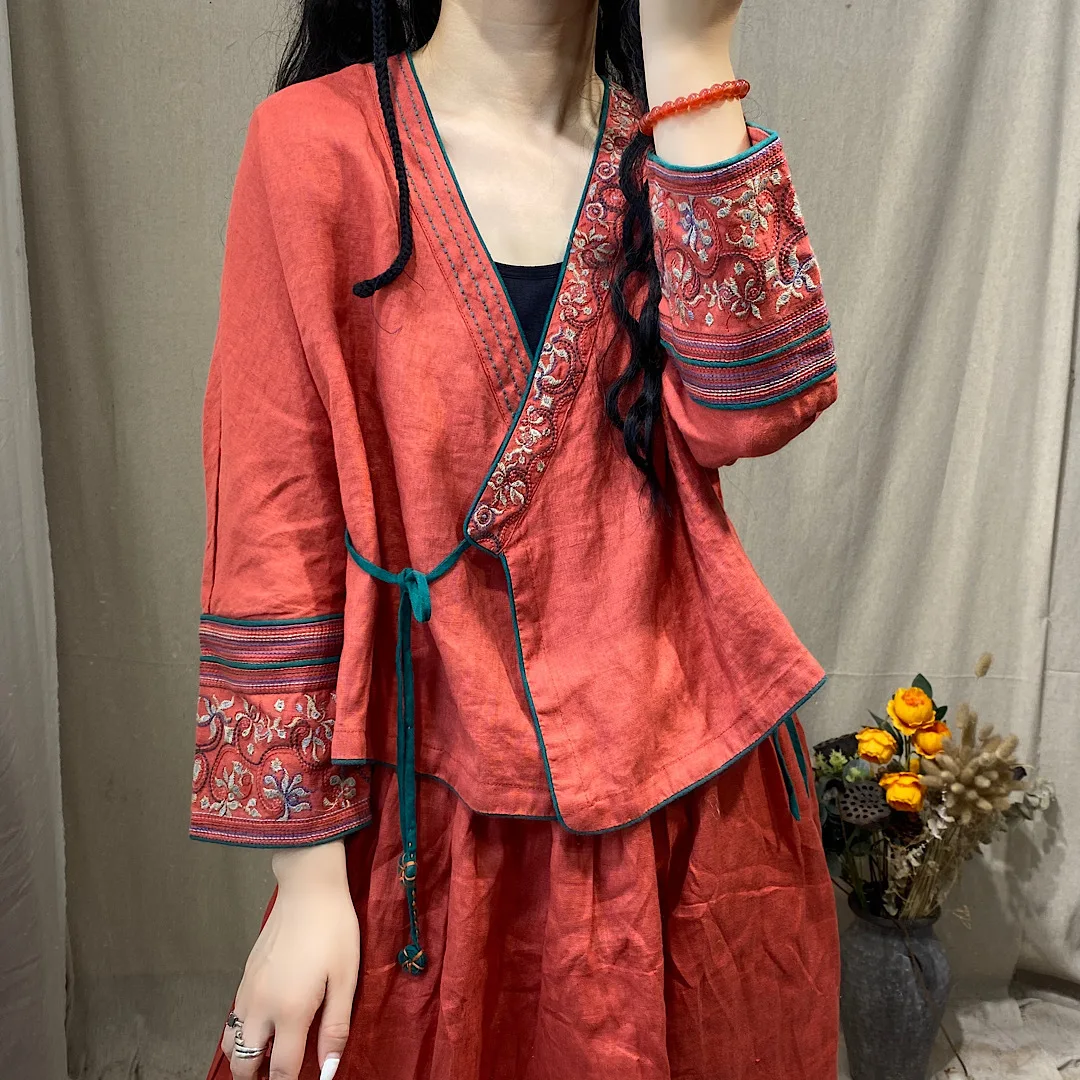 Women Embroidered V Neck Tops Spring Linen Literary Cardigan Ladies Vintage Loose Jackets Female 2021 Outerwear Coats Mujer
Women Embroidered V Neck Tops Spring Linen Literary Cardigan Ladies Vintage Loose Jackets Female 2021 Outerwear Coats Mujer