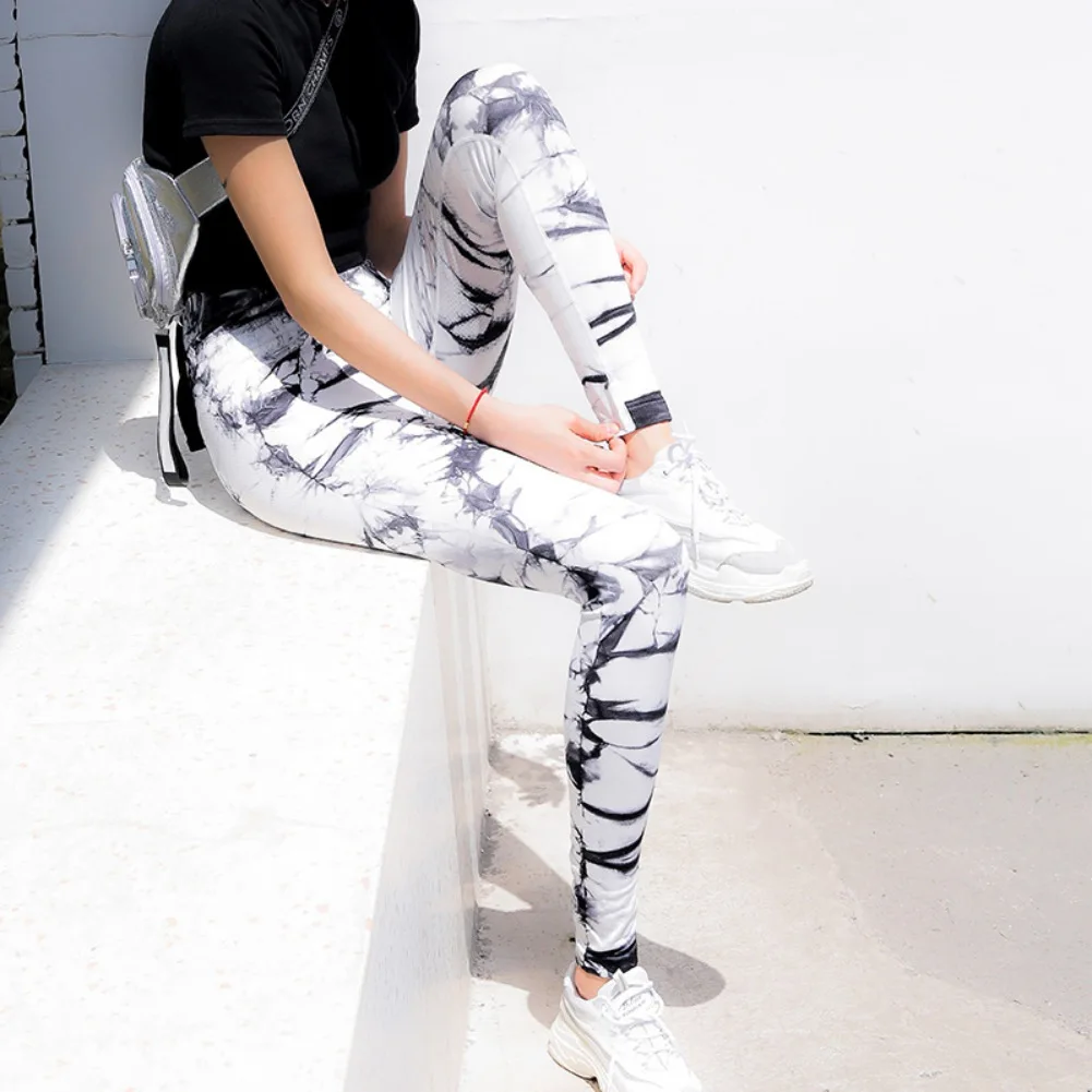 Women Tie Dye High Waist Slimming Hip Wild Yoga Sports Pants Thin Section Ankle-Length Trousers
Women Tie Dye High Waist Slimming Hip Wild Yoga Sports Pants Thin Section Ankle-Length Trousers