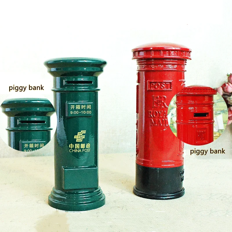 British Postbox Piggy Bank Model Mailbox Photography Props Bar Retro Decorative Ornaments Bookshelf Desktop Decoration
British Postbox Piggy Bank Model Mailbox Photography Props Bar Retro Decorative Ornaments Bookshelf Desktop Decoration