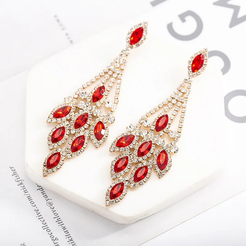 2021 New Popular Earrings Fashion Brand Crystal Leaf Earrings Personalized Diamond Earrings Korean Fashion Jewelry Women
2021 New Popular Earrings Fashion Brand Crystal Leaf Earrings Personalized Diamond Earrings Korean Fashion Jewelry Women
