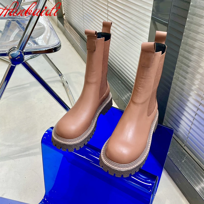 Женские демисезонные ботинки челси из натуральной кожи, с круглым носком
Женские демисезонные ботинки челси из натуральной кожи, с круглым носком