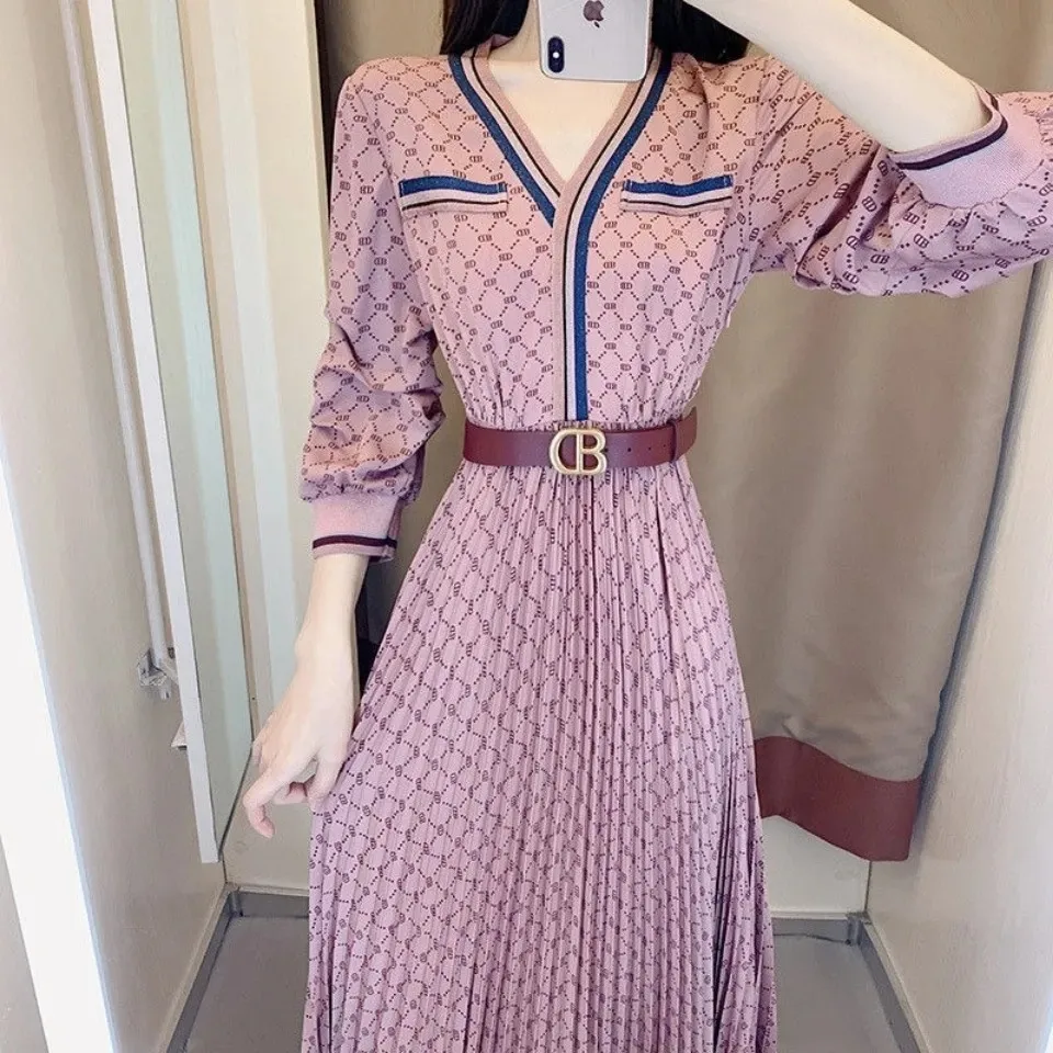 Summer Vintage Plaid Dress Women Elegant Korean Party Dress Three Quarter Sleeve V Neck Long Dress Fall Dresses For Women 2021
Summer Vintage Plaid Dress Women Elegant Korean Party Dress Three Quarter Sleeve V Neck Long Dress Fall Dresses For Women 2021