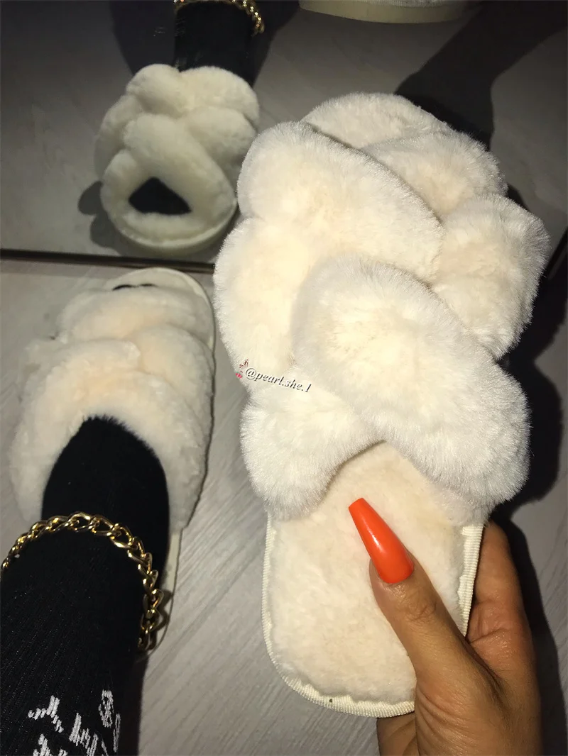 Fashion Designers Girl Fashion Fur Slippers Wholesale Faux Fur Cross Indoor Floor Slides elegant women slippers
Fashion Designers Girl Fashion Fur Slippers Wholesale Faux Fur Cross Indoor Floor Slides elegant women slippers