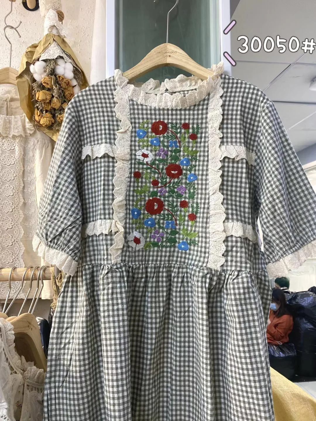 2021 Summer New Short-Sleeved Dress Embroidered Lace Plaid Cotton Linen Long Skirt Japanese Forest Sweet 6828
2021 Summer New Short-Sleeved Dress Embroidered Lace Plaid Cotton Linen Long Skirt Japanese Forest Sweet 6828