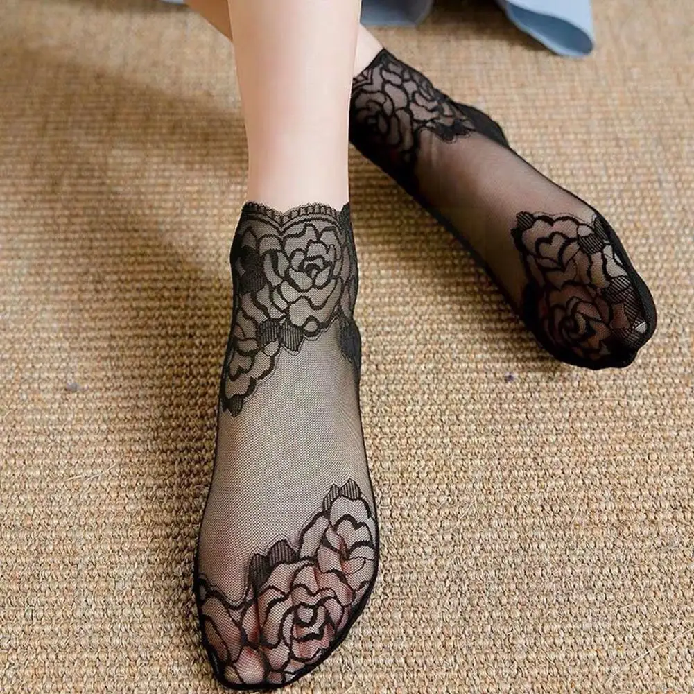 New Women Leaves Lace Invisible Socks Thin Ladies Lace Ankle Yarn Net Boat Female Elasticity Shallow Socks Non-slip Socks H N8a1
New Women Leaves Lace Invisible Socks Thin Ladies Lace Ankle Yarn Net Boat Female Elasticity Shallow Socks Non-slip Socks H N8a1
