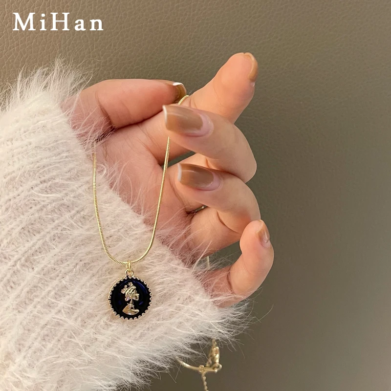 Mihan Modern Jewelry Black Pendant Necklace 2021 New Trend Sweet Korean Temperament Women Necklace For Celebration Gifts
Mihan Modern Jewelry Black Pendant Necklace 2021 New Trend Sweet Korean Temperament Women Necklace For Celebration Gifts