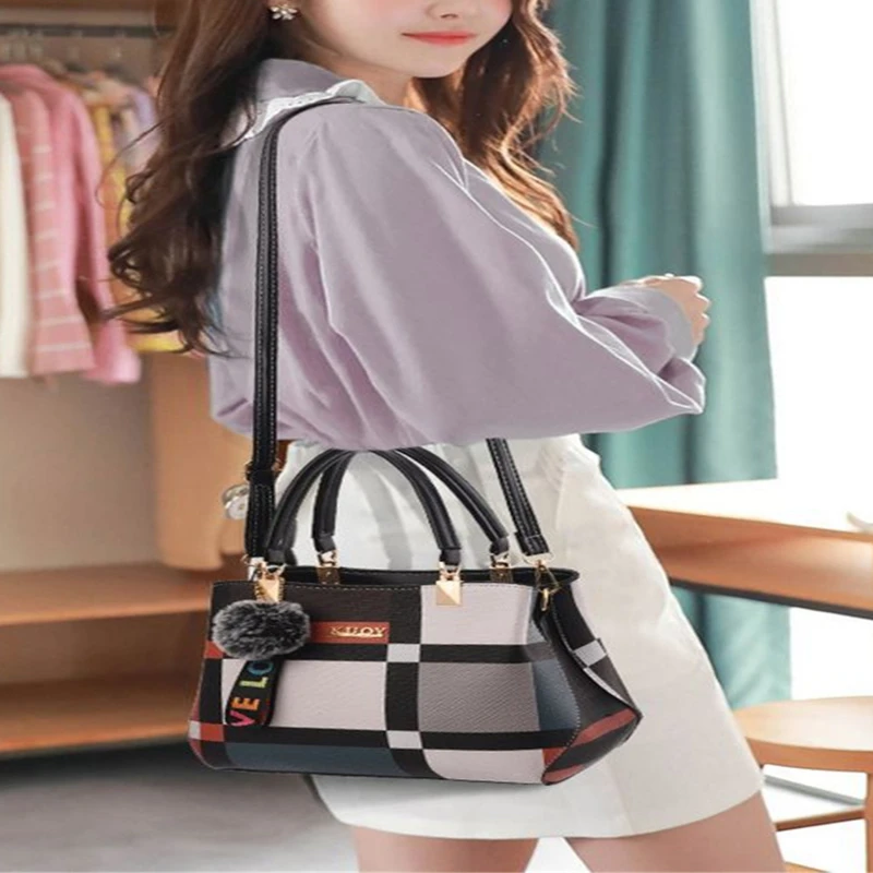 Сумка на плечо женская из экокожи, саквояж с клетчатым принтом и ручкой сверху, роскошный модный чемоданчик кросс-боди для женщин
Сумка на плечо женская из экокожи, саквояж с клетчатым принтом и ручкой сверху, роскошный модный чемоданчик кросс-боди для женщин