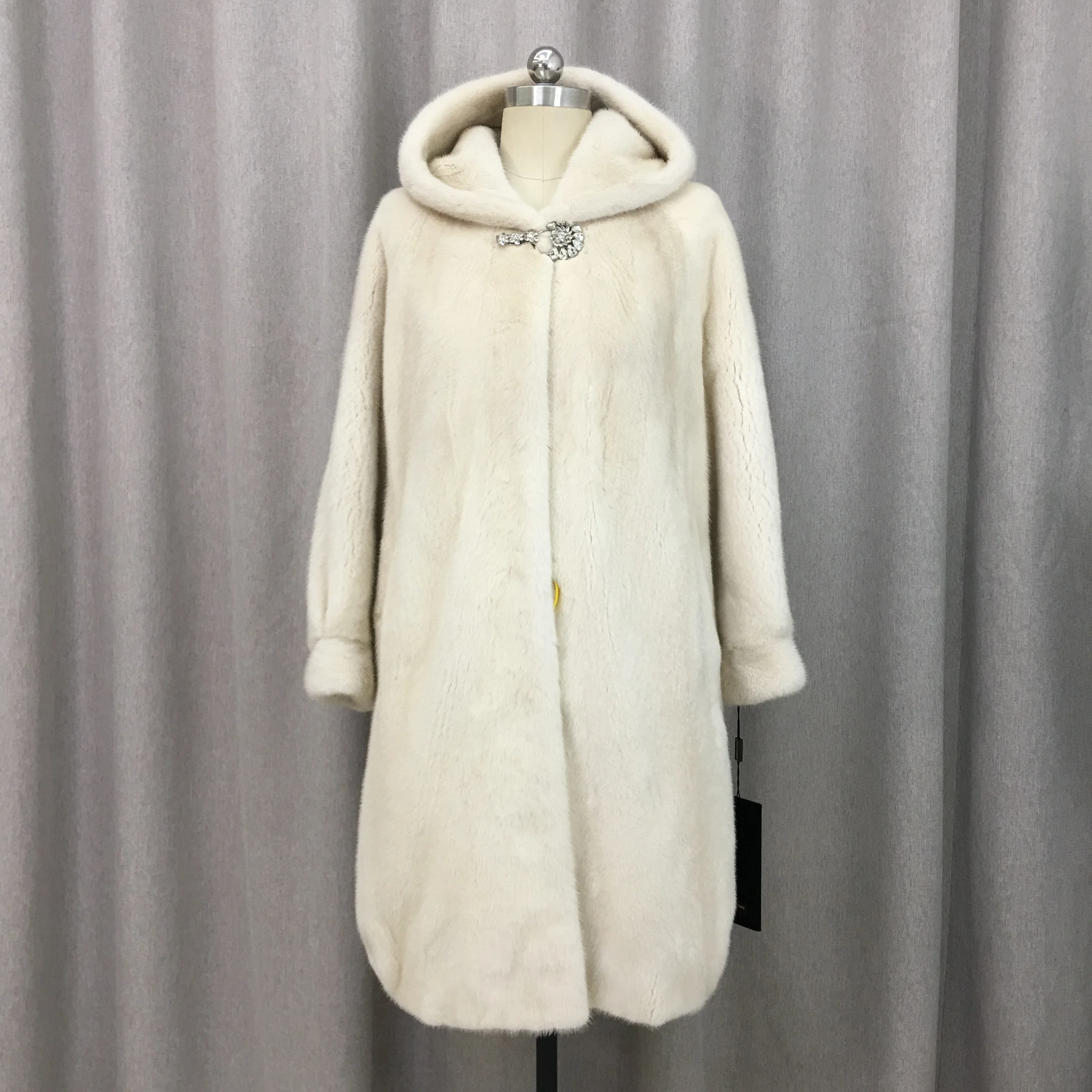 высоко качественное мягкое теплое пальто из натурального меха норки с длинным рукавом, съемное зимнее пальто с капюшоном 
высоко качественное мягкое теплое пальто из натурального меха норки с длинным рукавом, съемное зимнее пальто с капюшоном