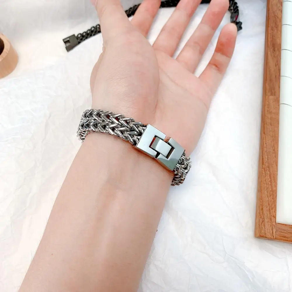 925 silver punk hip hop double row square positive and negative 13mm men's bracelet
925 silver punk hip hop double row square positive and negative 13mm men's bracelet