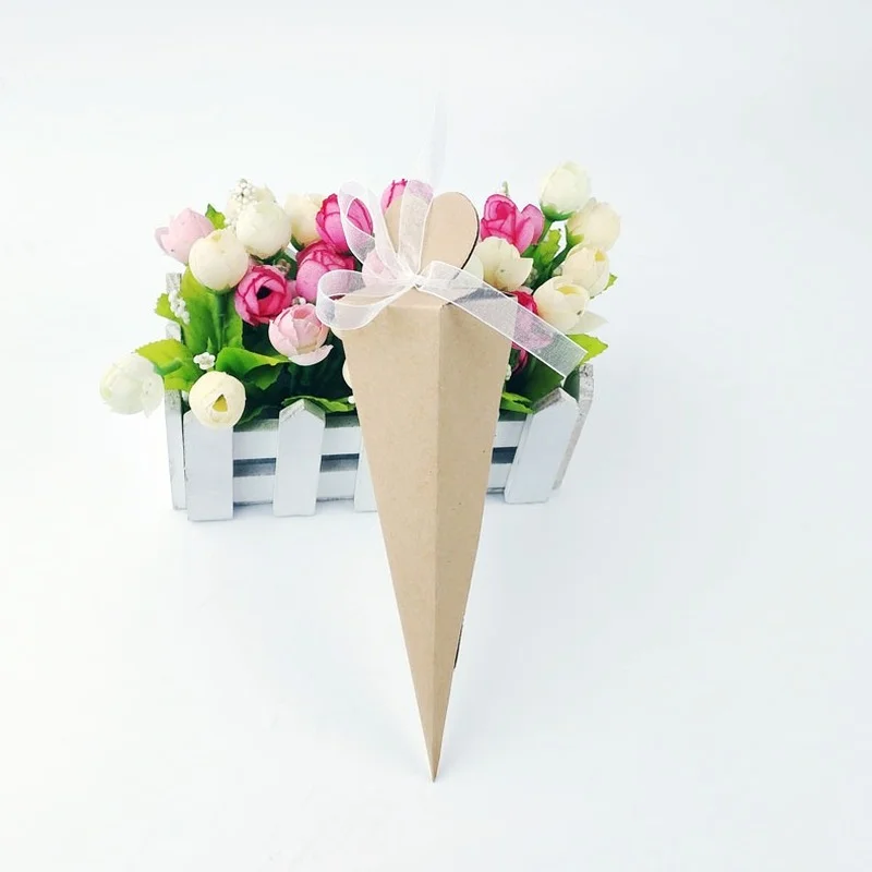 Wedding Candy Box Gift Packaging with Souvenir Ice Cream Tip Cone Triangle Shape Birthday Valentine's Day Party Carton Wholesale
Wedding Candy Box Gift Packaging with Souvenir Ice Cream Tip Cone Triangle Shape Birthday Valentine's Day Party Carton Wholesale