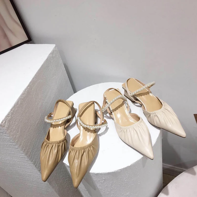 Fashion Women Sandals Pointed Toe Elegant Dress Shoes Thick Mid Heels Pearl Decoration Buckle Strap Fashion Slides Sandals 35-39
Fashion Women Sandals Pointed Toe Elegant Dress Shoes Thick Mid Heels Pearl Decoration Buckle Strap Fashion Slides Sandals 35-39