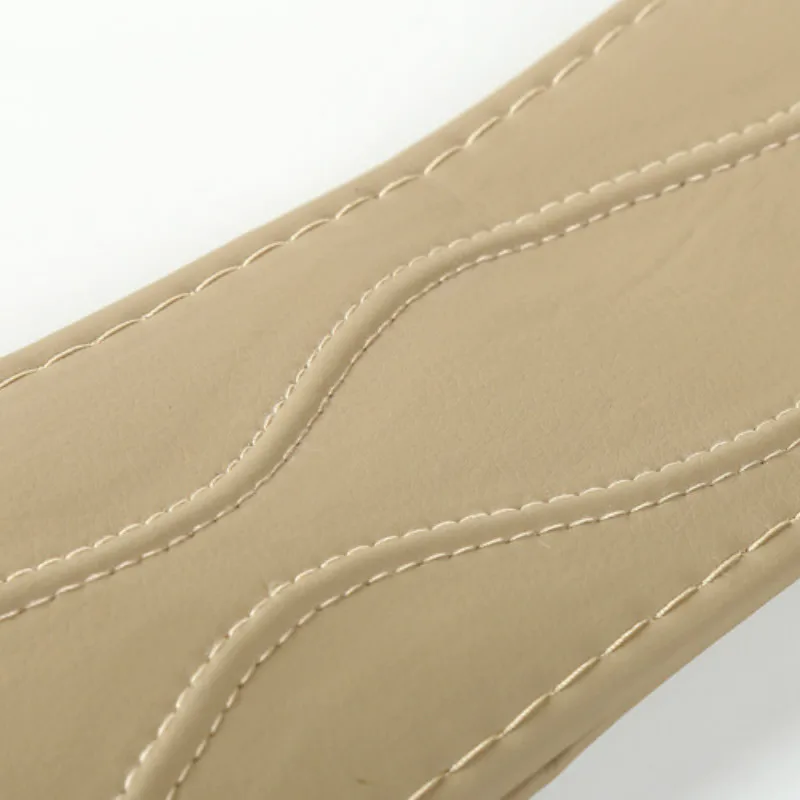 Car Steering Wheel Braid Cover Needles And Thread Artificial Leather Car Covers Suite 3 Color DIY Texture Soft Auto Accessories
Car Steering Wheel Braid Cover Needles And Thread Artificial Leather Car Covers Suite 3 Color DIY Texture Soft Auto Accessories