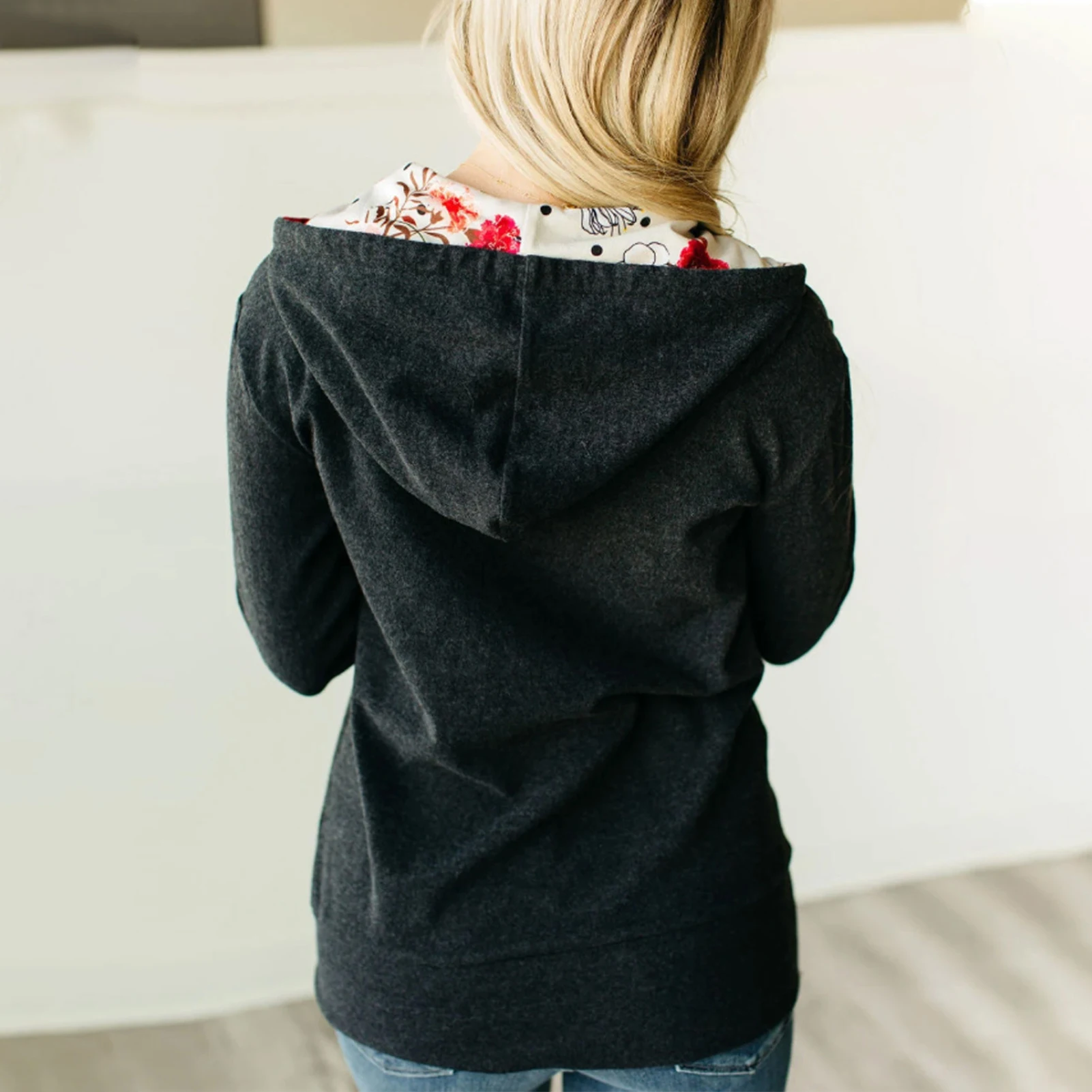 Autumn Winter Women Long Sleeve Floral Print Hood Zipper Hooded Sweatshirt Lady Women Casual Coats
Autumn Winter Women Long Sleeve Floral Print Hood Zipper Hooded Sweatshirt Lady Women Casual Coats