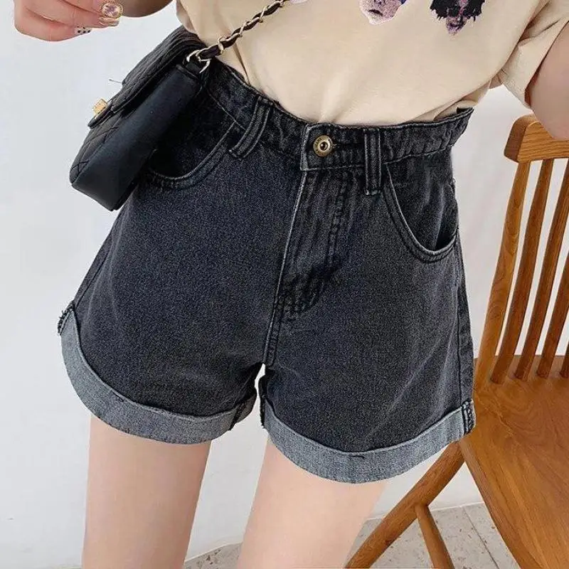SHNSOPHI Summer Women Casual Denim Shorts Vintage Wide Leg Blue Female Streetwear Loose Solod Color Jeans Shorts
SHNSOPHI Summer Women Casual Denim Shorts Vintage Wide Leg Blue Female Streetwear Loose Solod Color Jeans Shorts