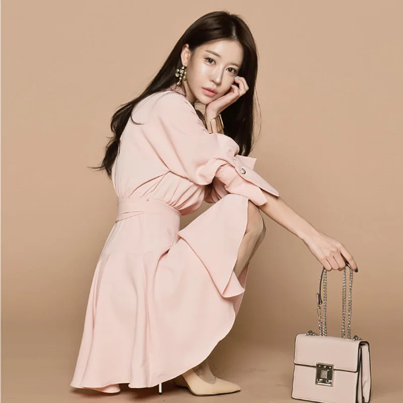 FOLOBE 2021 Spring New Korean Pink Dresses Women V-neck Long Sleeve Suit collar Sashes Formal Office Lady Dresses Female
FOLOBE 2021 Spring New Korean Pink Dresses Women V-neck Long Sleeve Suit collar Sashes Formal Office Lady Dresses Female