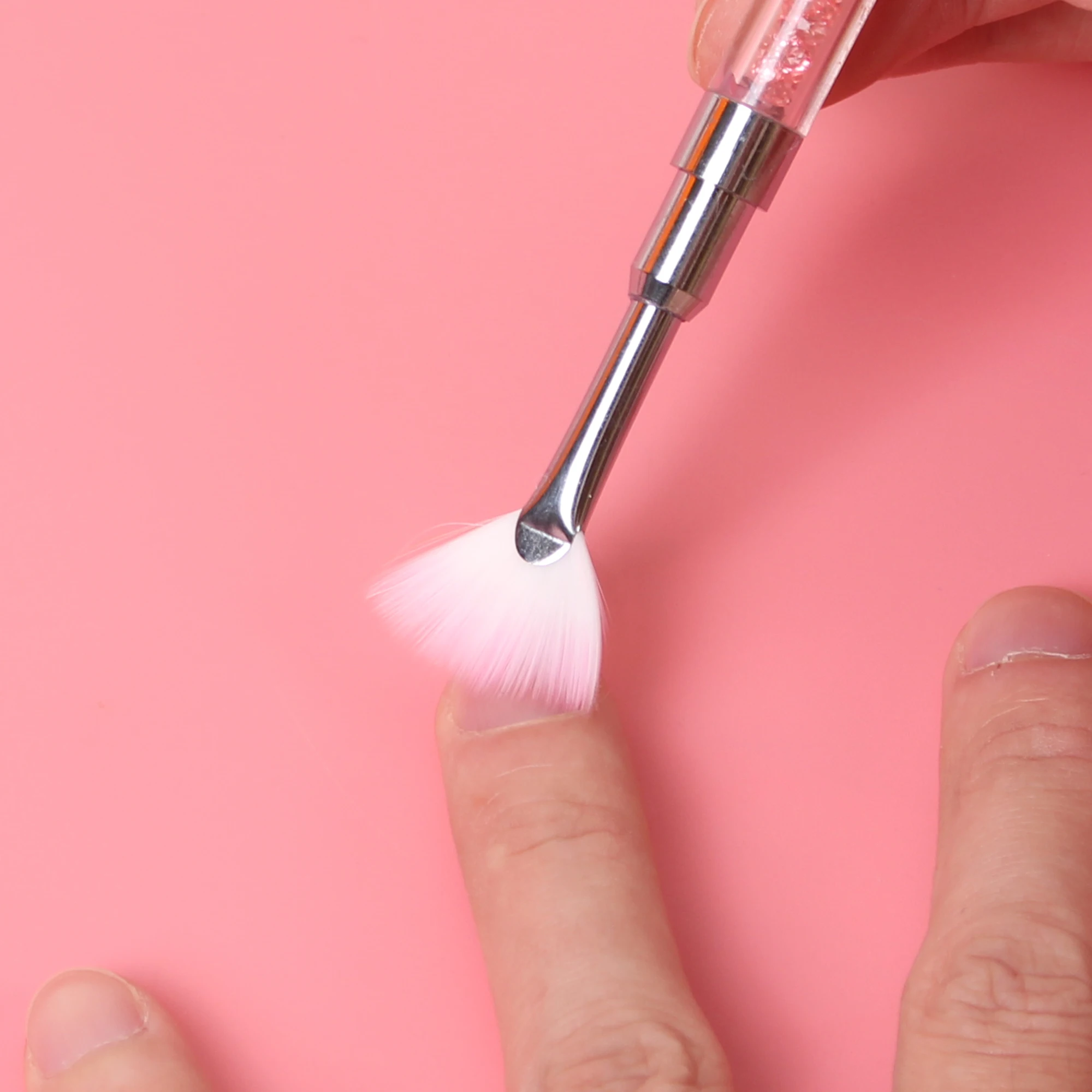 Fan Shape Nail Brush Rhinestone Handle Glitter Halo Dust Removal Chalk Drawing Pen Nail Tools For Detailing, Striping, Blend
Fan Shape Nail Brush Rhinestone Handle Glitter Halo Dust Removal Chalk Drawing Pen Nail Tools For Detailing, Striping, Blend