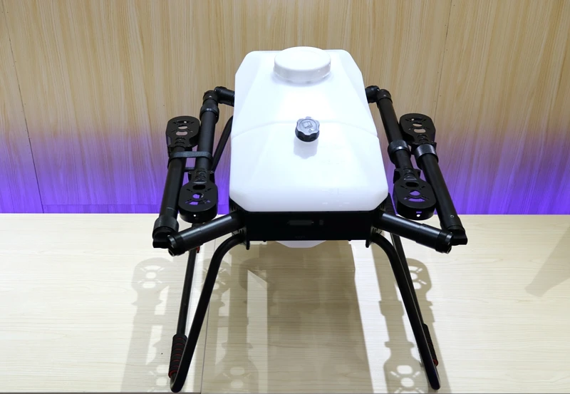 16L Agricultural spraying drone folding wheelbase frame brushless water pump spray
16L Agricultural spraying drone folding wheelbase frame brushless water pump spray