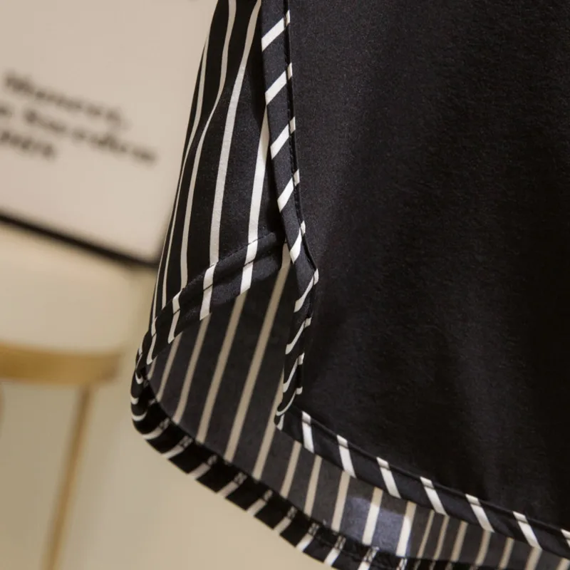 Nkandby Plus Size Women Blouse 2021 Summer Fashion Stripe Spliced Flare Sleeve Shirts Korean Style Tops Oversize Female Blusas
Nkandby Plus Size Women Blouse 2021 Summer Fashion Stripe Spliced Flare Sleeve Shirts Korean Style Tops Oversize Female Blusas