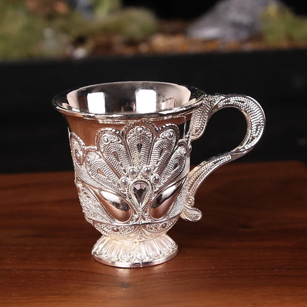 Aluminum Alloy Wine Cup Metal High-end Drinkware Chalice Retro Carved Goblet Vintage Decor For Dining Room
Aluminum Alloy Wine Cup Metal High-end Drinkware Chalice Retro Carved Goblet Vintage Decor For Dining Room
