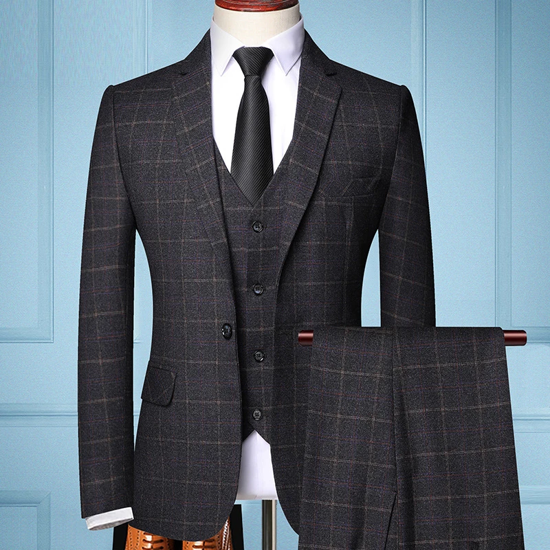 NEW Formal Suits Wedding Dress Men Plaid Groom Coustume Homme Three-piece Slim Mens Suits Tuxedo Male Suits terno masculino
NEW Formal Suits Wedding Dress Men Plaid Groom Coustume Homme Three-piece Slim Mens Suits Tuxedo Male Suits terno masculino