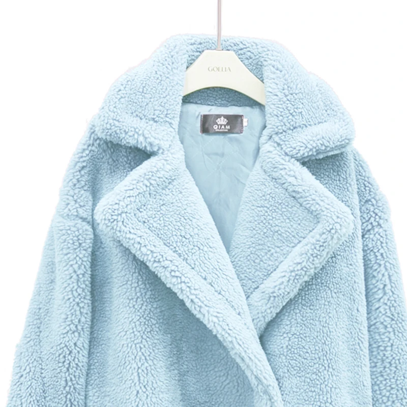 Ladies Jacket Lamb Wool Warm And Loose Fashion Winter trend Padded Top For Indoor And Outdoor Nodic Style
Ladies Jacket Lamb Wool Warm And Loose Fashion Winter trend Padded Top For Indoor And Outdoor Nodic Style