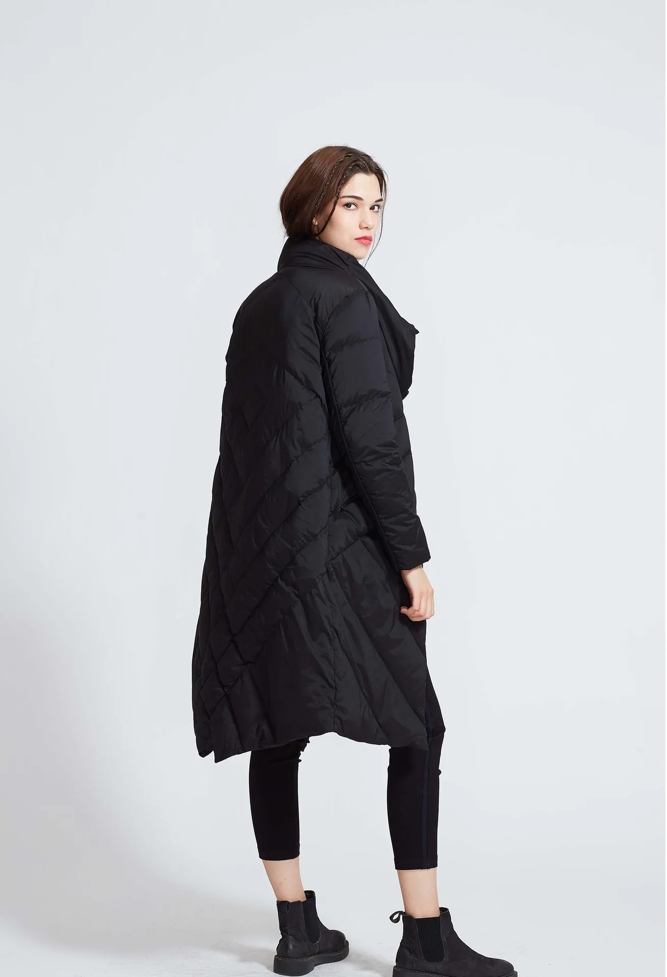 Real Natural Fur 2019 Patent Leather Winter Jacket Women Thicken Long Down Parka Hooded Female Duck Down Coat Waterproof Jacket
Real Natural Fur 2019 Patent Leather Winter Jacket Women Thicken Long Down Parka Hooded Female Duck Down Coat Waterproof Jacket