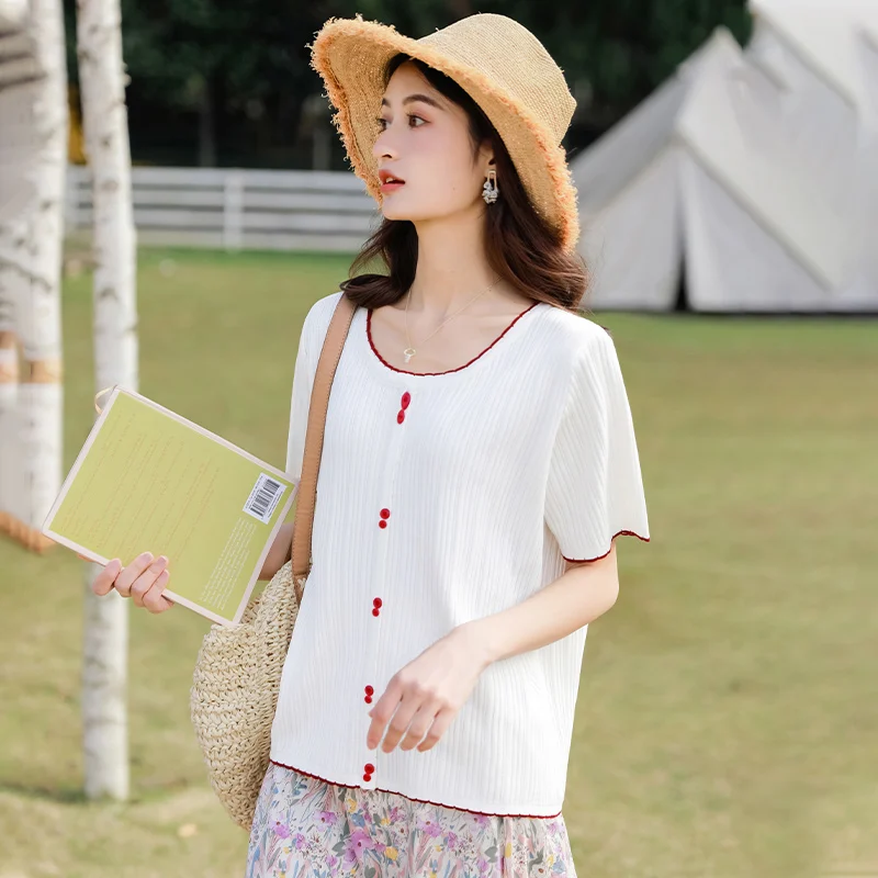 Chic Khaki 2021 New Half Sleeve Ice Silk Sweater Women's Summer Loose Striped Top Student V-neck Short-Sleeved T-shirt Fashion
Chic Khaki 2021 New Half Sleeve Ice Silk Sweater Women's Summer Loose Striped Top Student V-neck Short-Sleeved T-shirt Fashion
