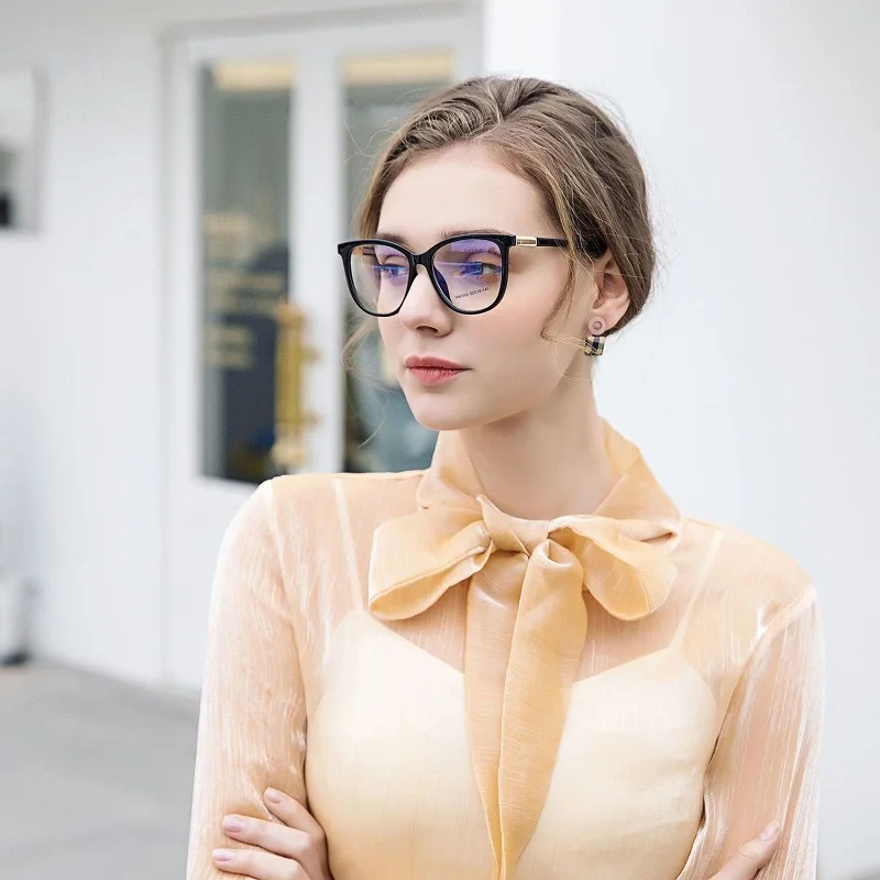 COHK High Quality Retro Prescription Eyeglasses Frame Women Square Myopia Optical Glasses Frame Men Luxury Brand Small Eyewear 
COHK High Quality Retro Prescription Eyeglasses Frame Women Square Myopia Optical Glasses Frame Men Luxury Brand Small Eyewear