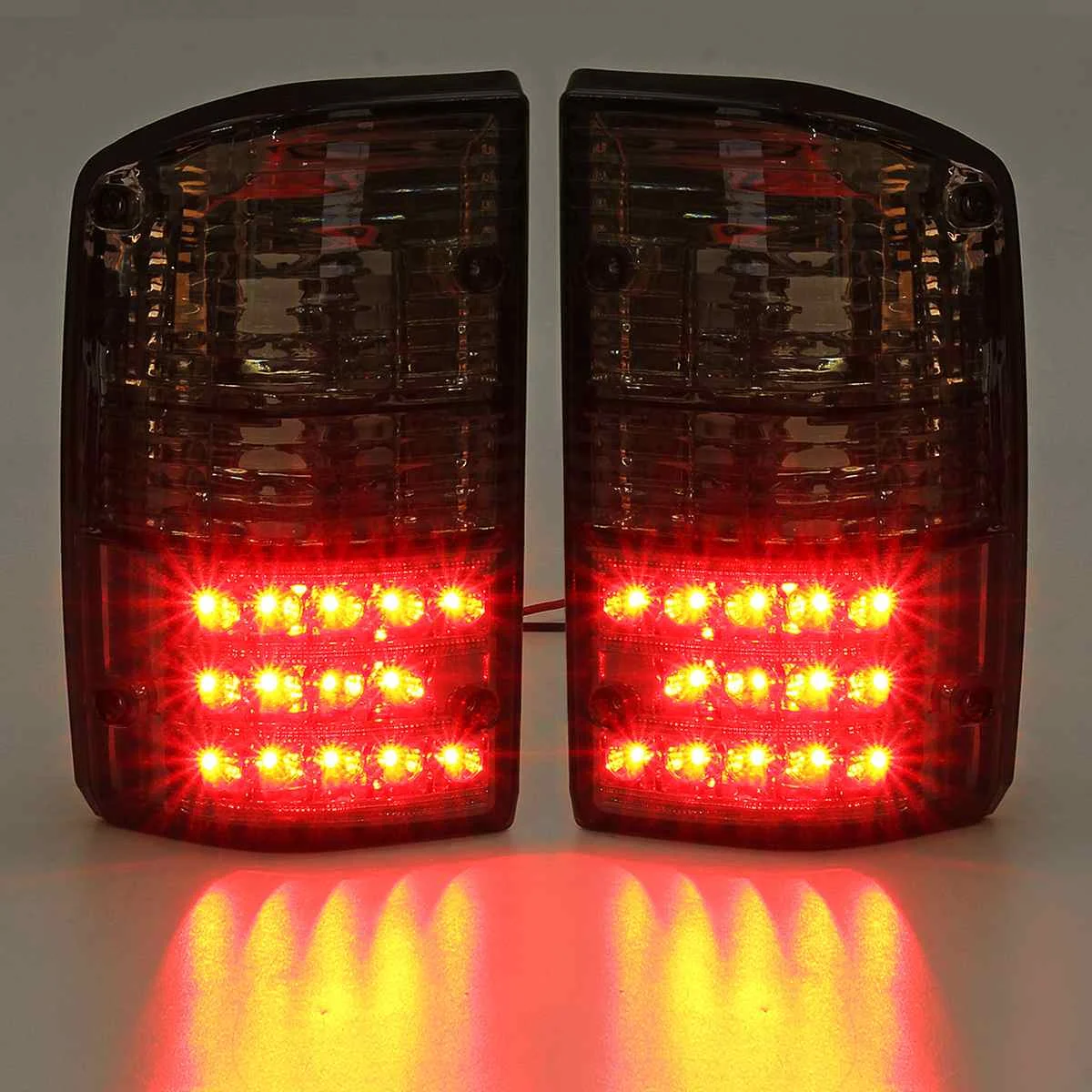 LED Tail Light For Nissan Patrol GQ 1/2 Series 1988-1997 Car Rear Tail Turn Signal Light Brake Lamp Right/Left Car Assembly
LED Tail Light For Nissan Patrol GQ 1/2 Series 1988-1997 Car Rear Tail Turn Signal Light Brake Lamp Right/Left Car Assembly