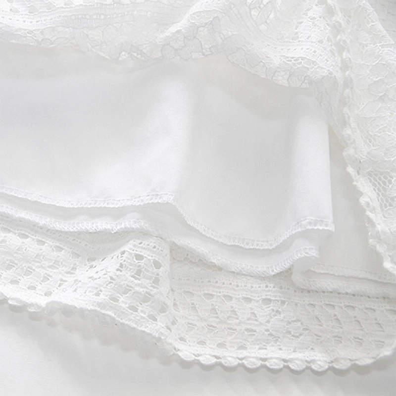 2021 spring and summer Korean girls lace flared sleeve dress hollow embroidery white princess flower girl dresses kids clothes
2021 spring and summer Korean girls lace flared sleeve dress hollow embroidery white princess flower girl dresses kids clothes