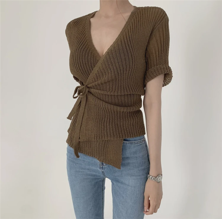 Korean version of sexy V-neck cross-tie V-neck sweater top fashion Blouses Casual Female Shirts Chic Tops
Korean version of sexy V-neck cross-tie V-neck sweater top fashion Blouses Casual Female Shirts Chic Tops