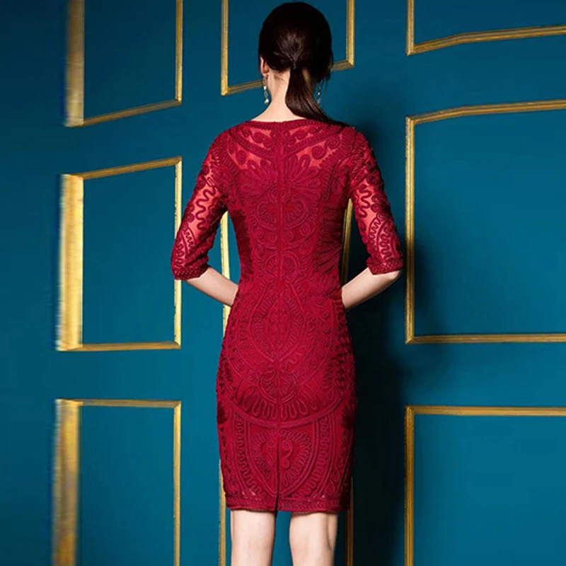 AELESEEN 4XL Plus Size Dress 2020 Spring Summer Black Dress Women Bodycon Flower Embroidery Elegant Lace Red Sheath Dress
AELESEEN 4XL Plus Size Dress 2020 Spring Summer Black Dress Women Bodycon Flower Embroidery Elegant Lace Red Sheath Dress