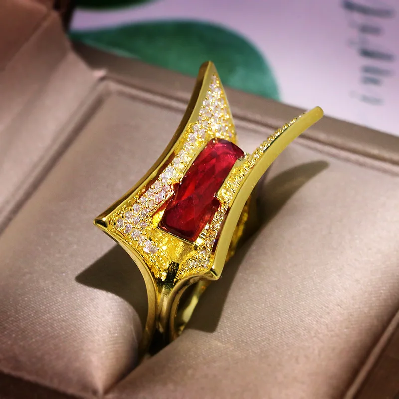 NEW Trend S925 Geometric Red Square Zircon Cocktail Party Bridal Ring for Women Wedding Anniversary Jewelry Accessories
NEW Trend S925 Geometric Red Square Zircon Cocktail Party Bridal Ring for Women Wedding Anniversary Jewelry Accessories