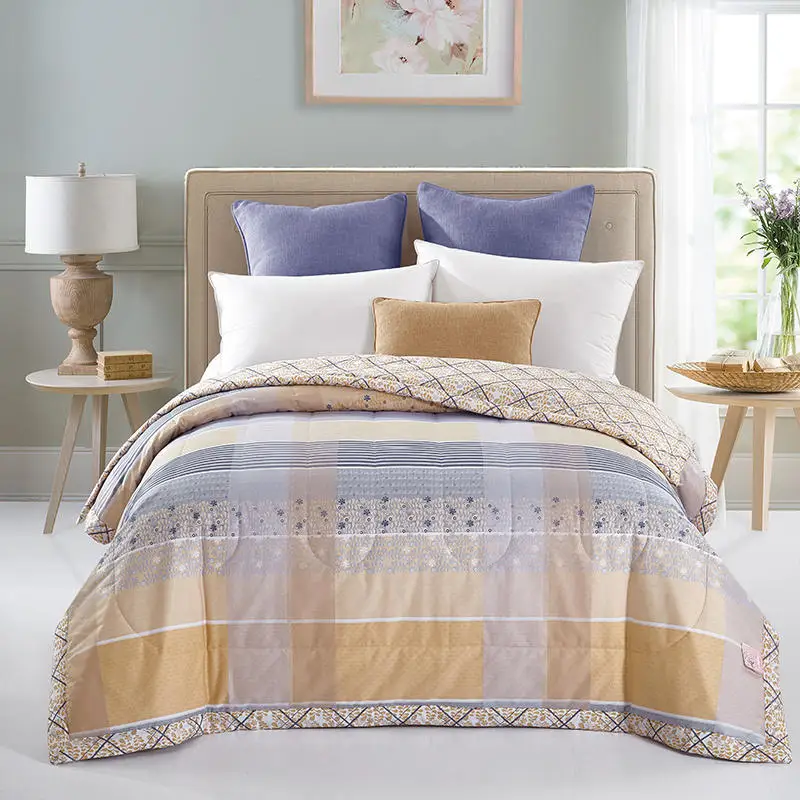 100% cotton paisley patterned blue quilted bedspreads/throws single double size 1pc for spring summer autumn
100% cotton paisley patterned blue quilted bedspreads/throws single double size 1pc for spring summer autumn