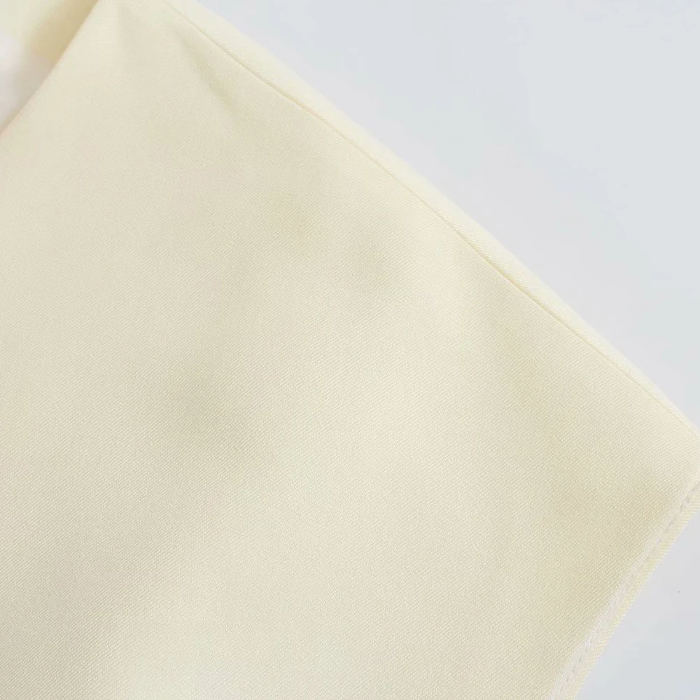 2021v neck double pocket sleeveless jacket solid color fashion belt vest coat women wear spring and autumn new style
2021v neck double pocket sleeveless jacket solid color fashion belt vest coat women wear spring and autumn new style