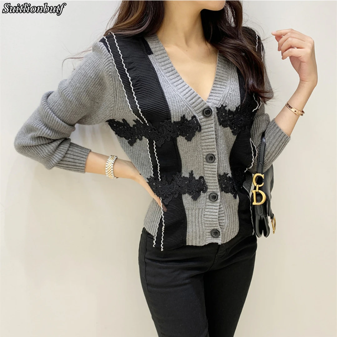 Korean Vintage Lace Patchwork Knitted Cardigans Sweaters Women V-neck Single-breasted Jumpers Chic Fashion Cardigan 2021 Autumn
Korean Vintage Lace Patchwork Knitted Cardigans Sweaters Women V-neck Single-breasted Jumpers Chic Fashion Cardigan 2021 Autumn