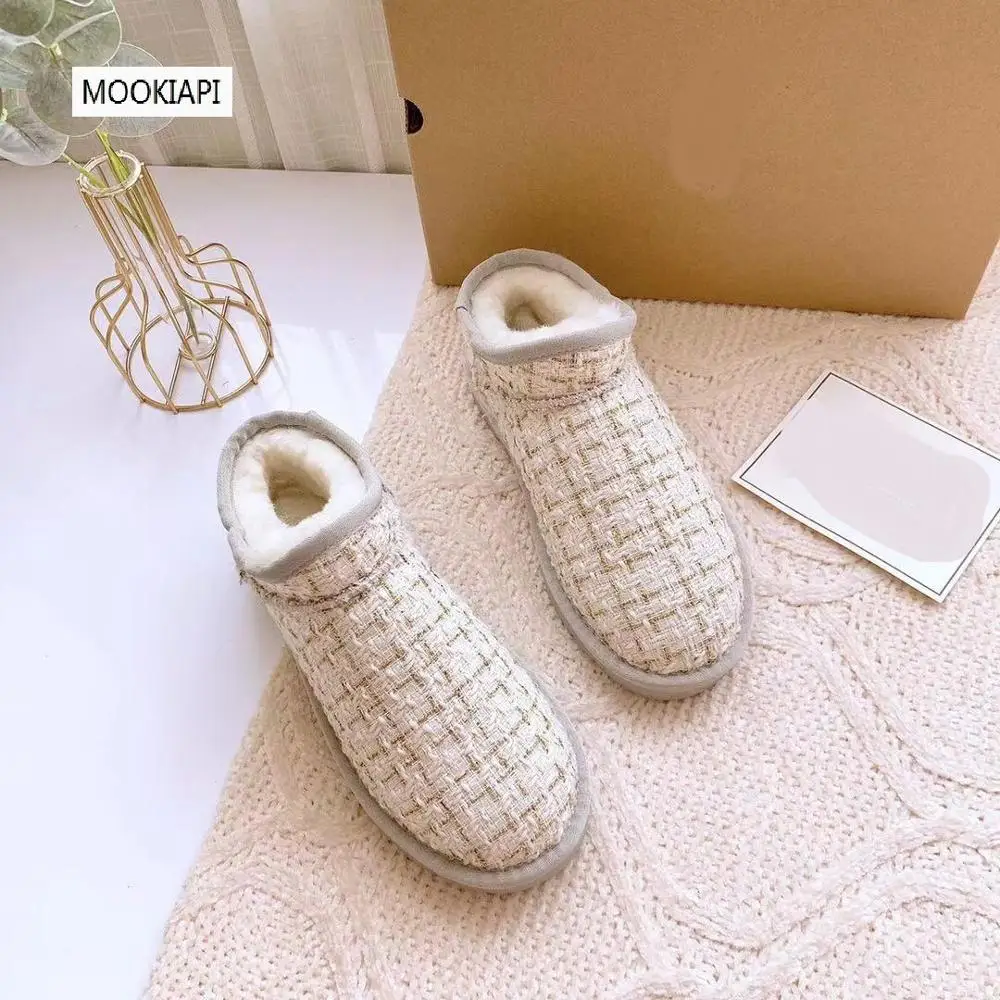 Women's snow boots of Chinese brand in 2019, 100% natural wool, the latest short tube bread shoes, free delivery
Women's snow boots of Chinese brand in 2019, 100% natural wool, the latest short tube bread shoes, free delivery