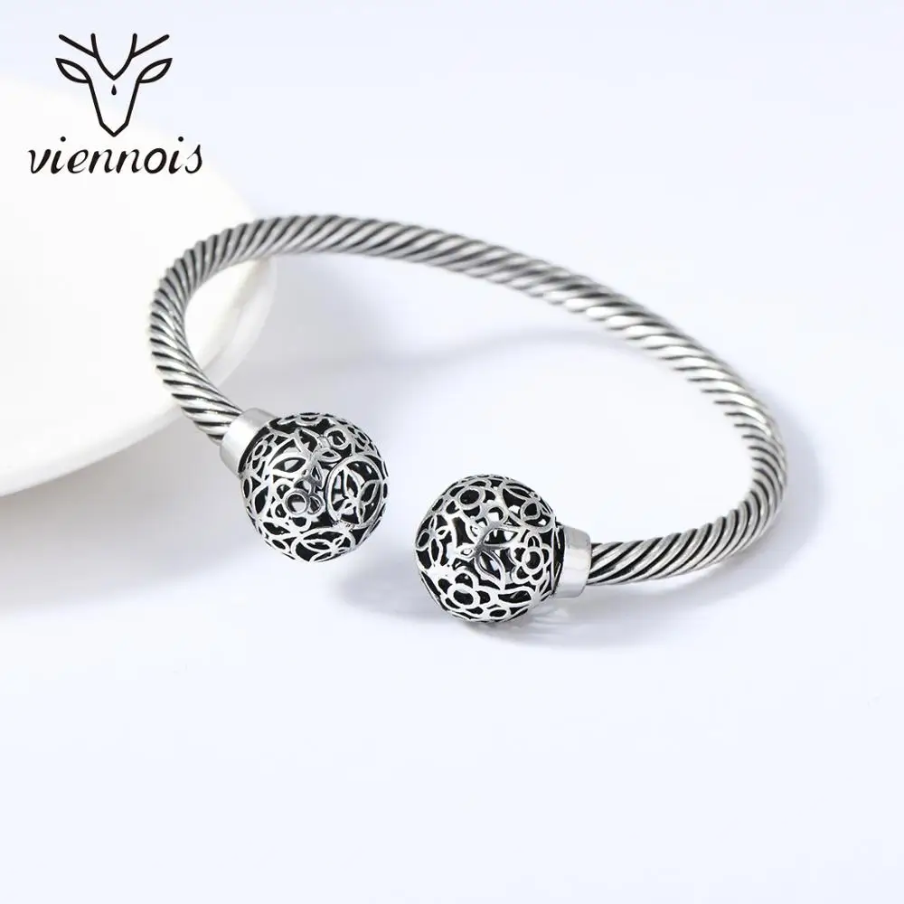 Viennois Dubai Style Beads Bracelet & Bangles For Women Geometric Hollow Out Chain Bracelet African Jewelry Girls Women Gifts
Viennois Dubai Style Beads Bracelet & Bangles For Women Geometric Hollow Out Chain Bracelet African Jewelry Girls Women Gifts