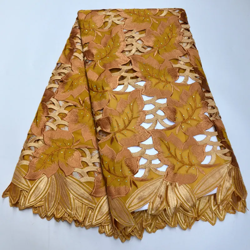 Fashionable coffee and gold swiss voile lace in switzerland high quality 2020 100% cotton lace for party dress 5yard/lot AD860
Fashionable coffee and gold swiss voile lace in switzerland high quality 2020 100% cotton lace for party dress 5yard/lot AD860