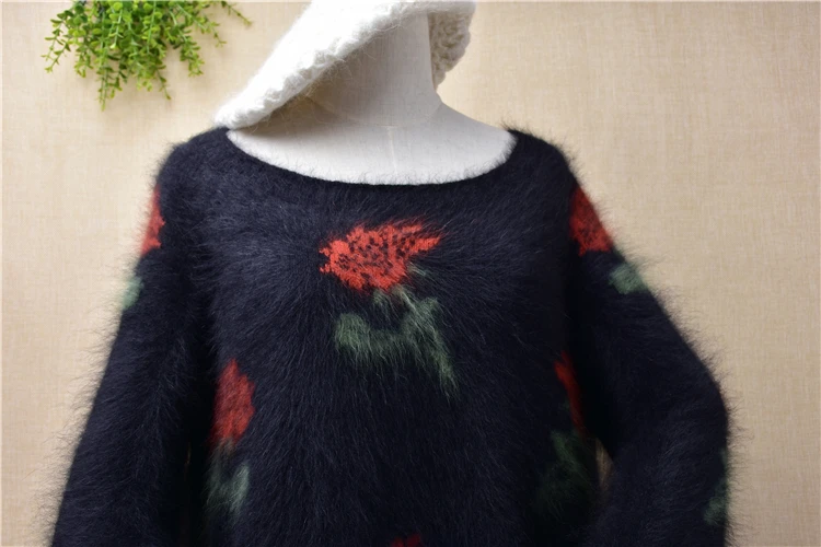 New mature women's round neck Angora rabbit hair knitting sweater red flower black loose long sleeve winter base Pullover
New mature women's round neck Angora rabbit hair knitting sweater red flower black loose long sleeve winter base Pullover